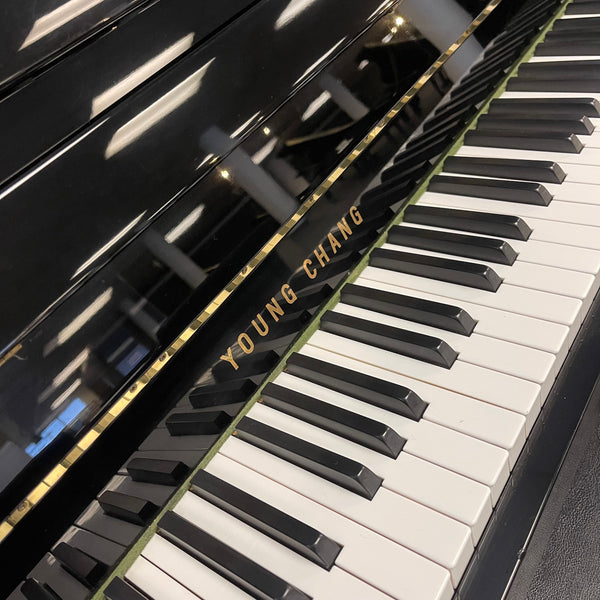 Young Chang E-101 (43'') | Northwest Pianos