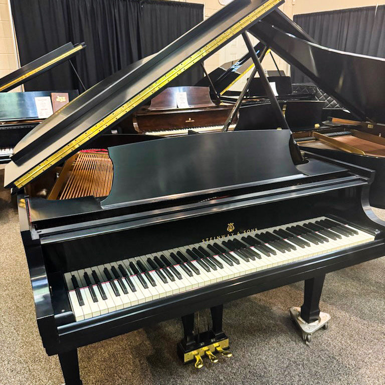 1980 Steinway Model M Grand Piano 5'7' | Northwest Pianos