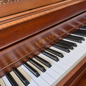 Yamaha M304 (43'')
