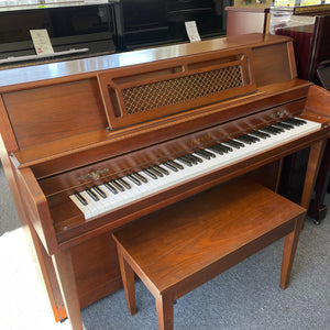 Yamaha M304 (43'')