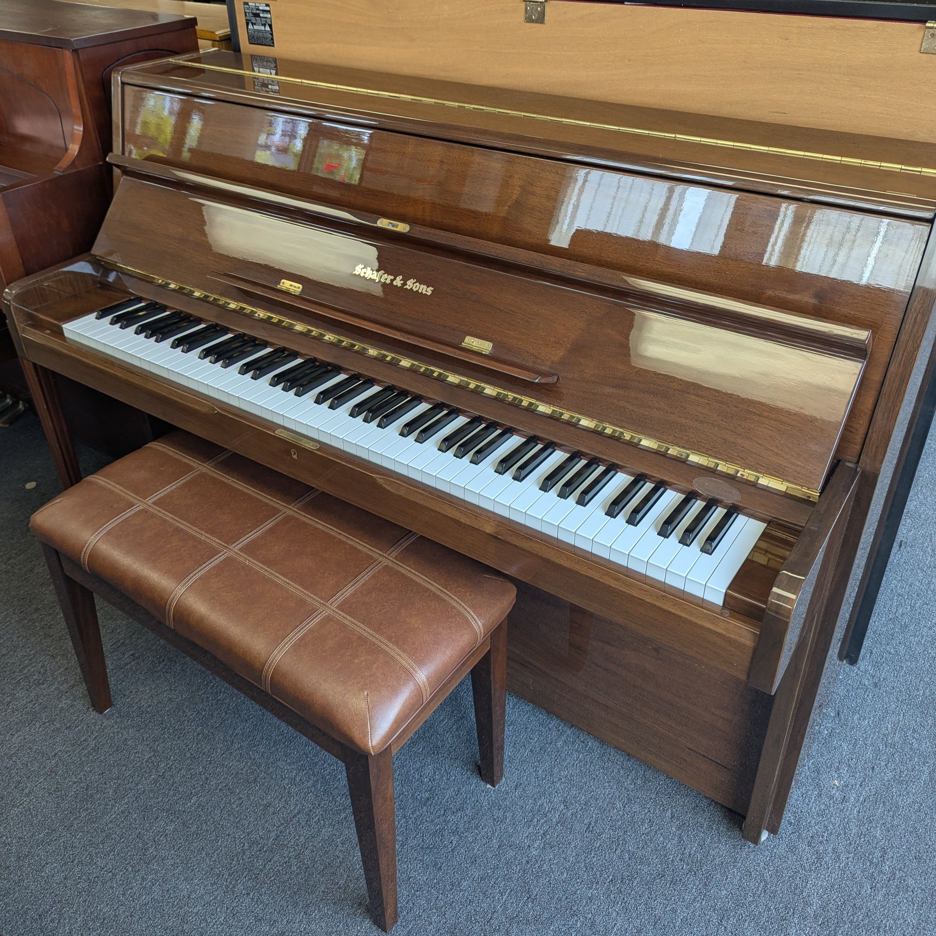 Schafer & Sons VS-42 (42'') | Northwest Pianos