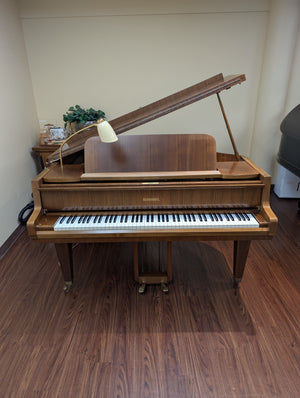 Schimmel Model 150 (4'11")