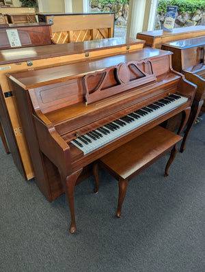 Kawai 502F (43") Upright Console Piano