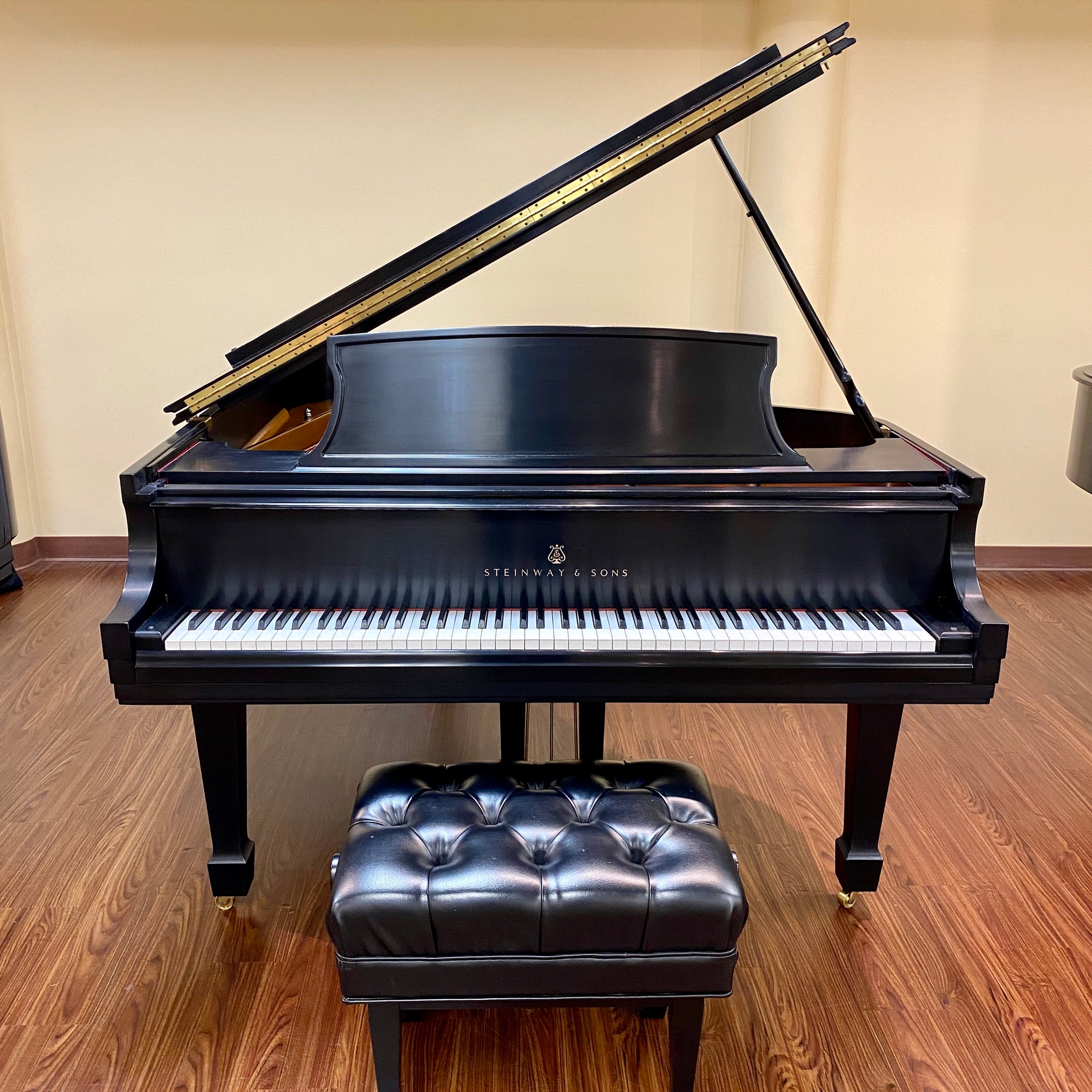 Steinway Model L (5'10.5'')