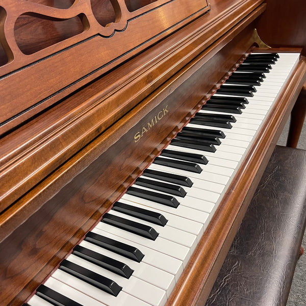 Samick SU-143 (44'') | Northwest Pianos
